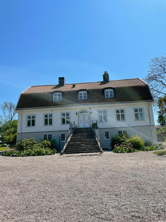 Rosenfors Herrgard Bed & Breakfast *
